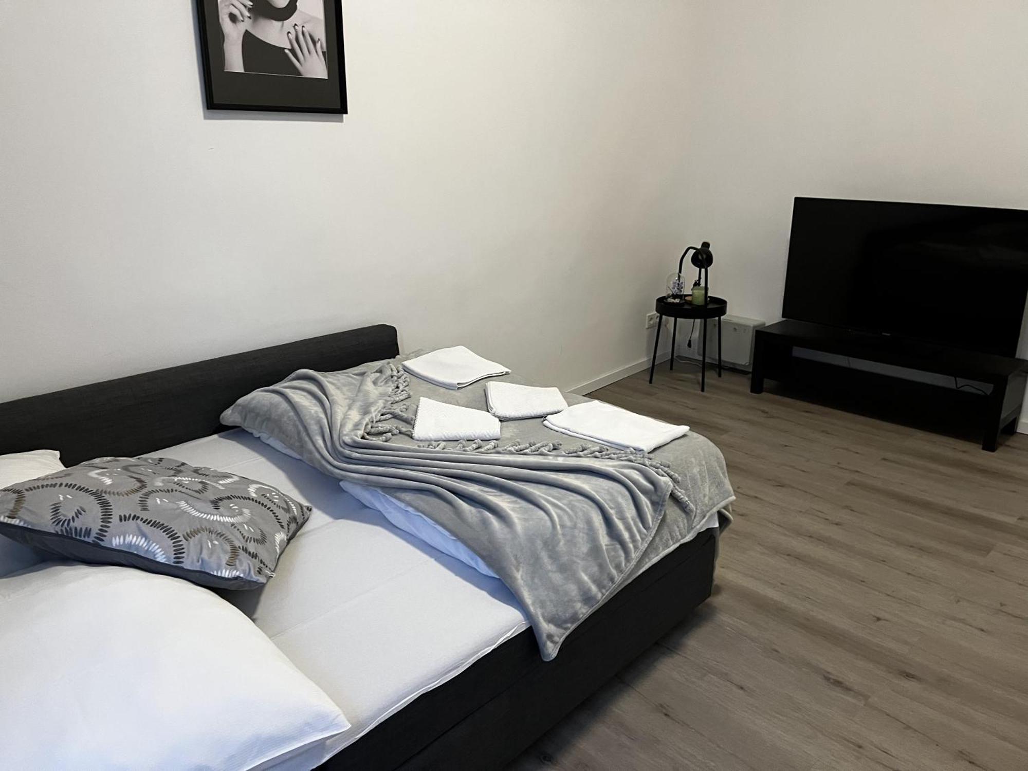 City Apartment On The Rhine, Cologne Exterior photo
